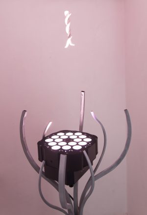 Brancher, welded and sanded steel, led-lamp, extension cord, 150 x 70 x 50cm, 2021 Intertwine, ceramics, 2021